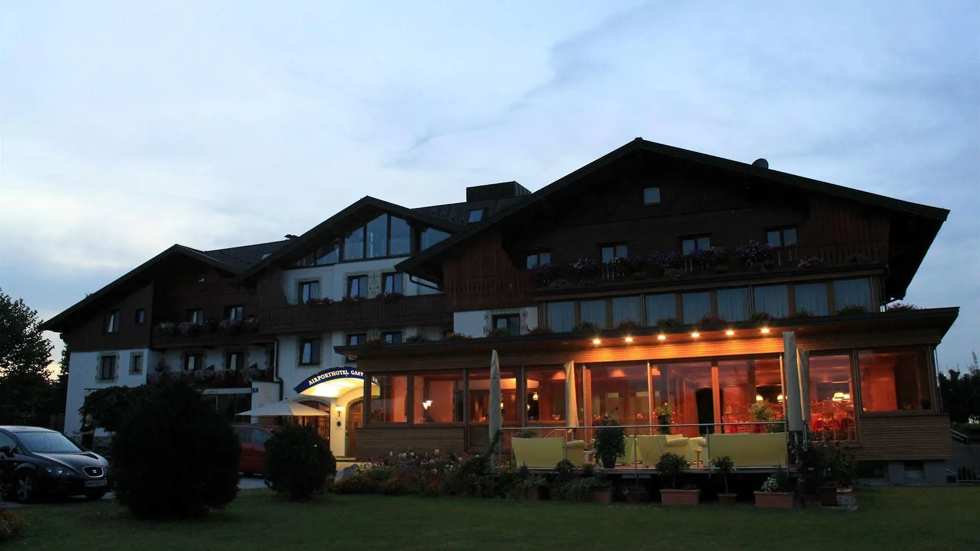 Airporthotel Salzburg - Hotel Am Salzburg Airport Austria