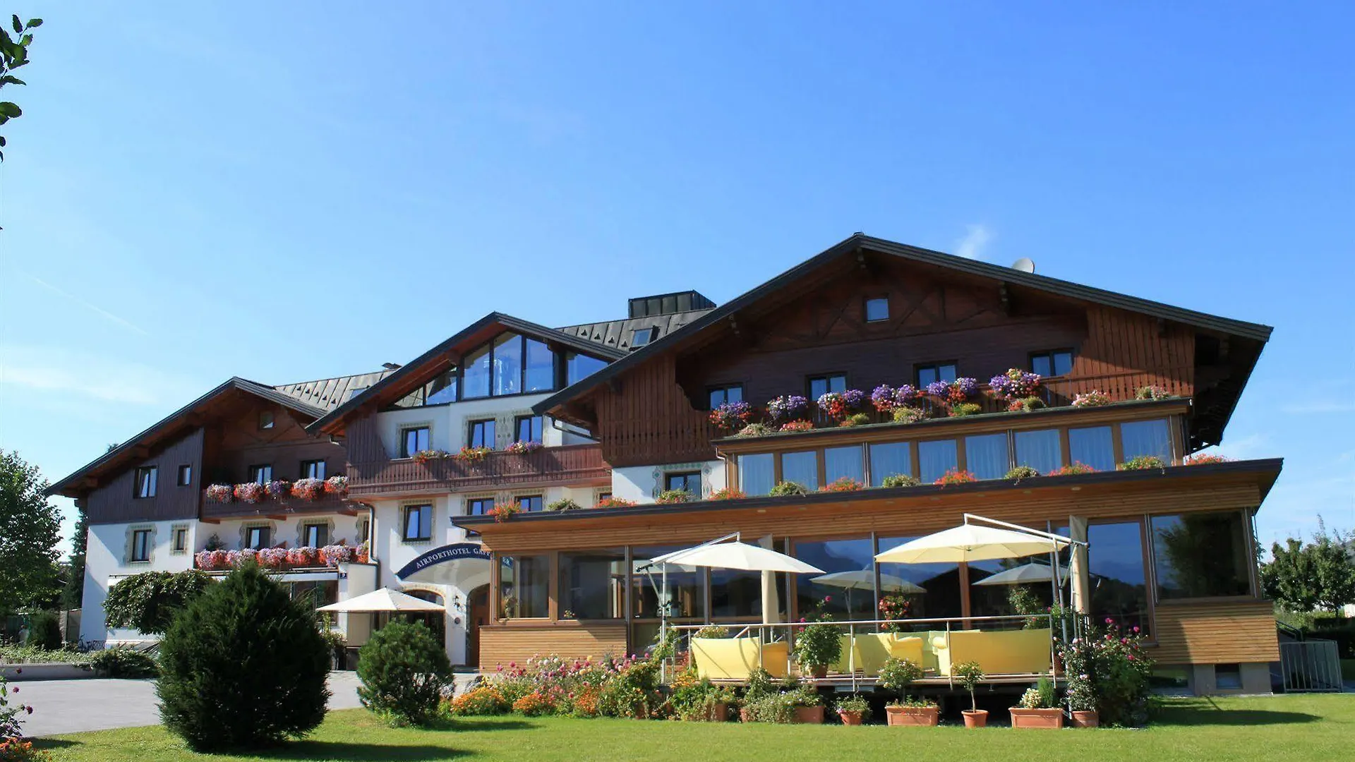 Airporthotel Salzburg - Hotel Am Salzburg Airport contacts